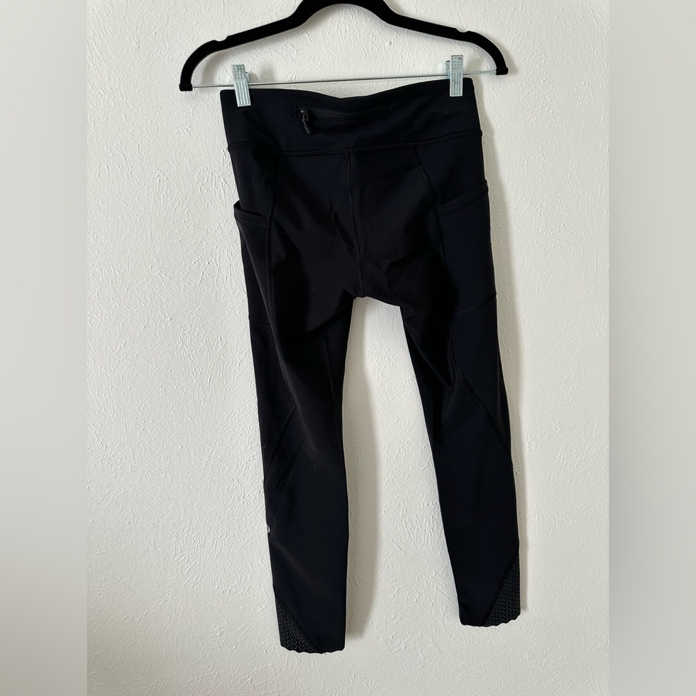 Lululemon black tight stuff tight legging size 6 - Picture 10 of 13